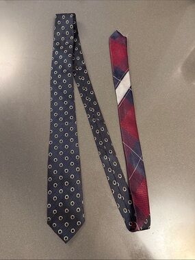 Dries Van Noten Men's Navy Silk Tie. Classic Patterns